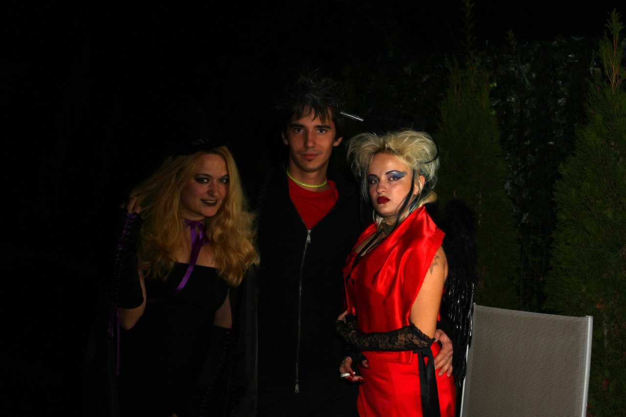 Halloween party от Салона Магии и мистики Елены Руденко. 2012 г. KaSYMCJDF8A