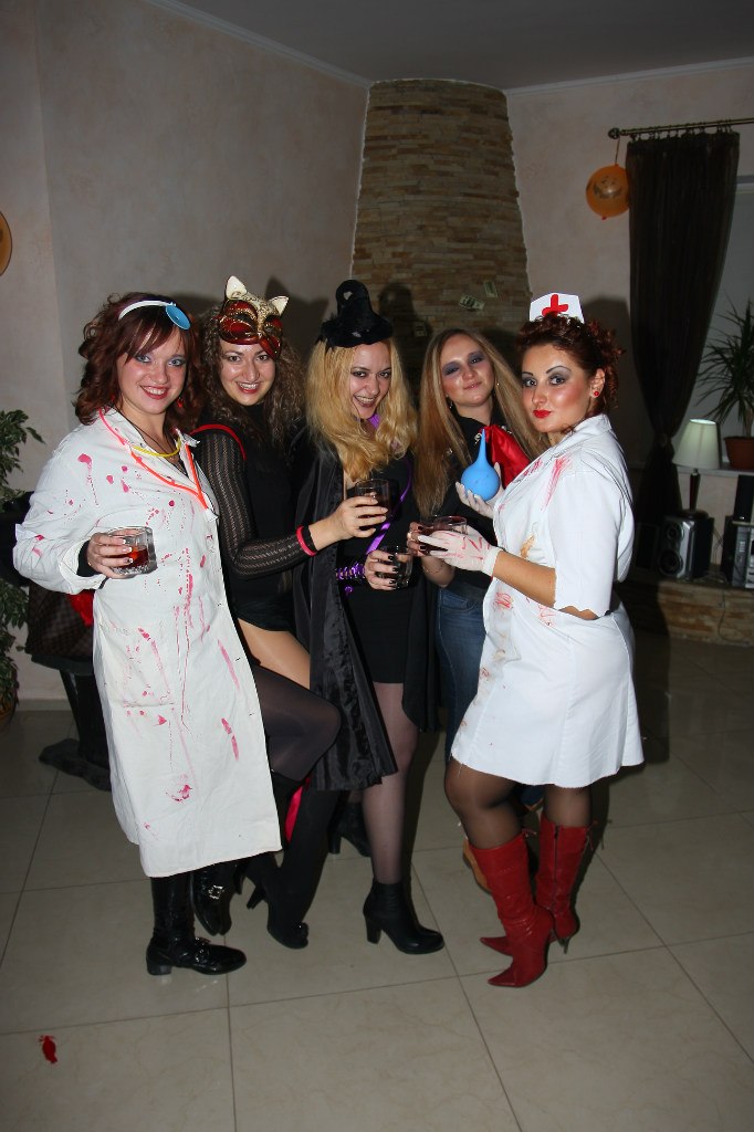 Halloween party от Салона Магии и мистики Елены Руденко. 2012 г. - Страница 2 4DK8l3HWldk